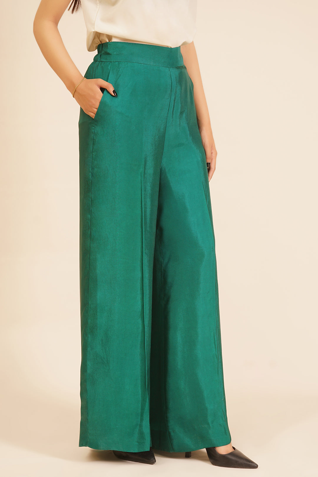 https://cdn.shopify.com/s/files/1/0611/8585/1568/files/W.FW23.170.P-1.jpg?v=1736335749
