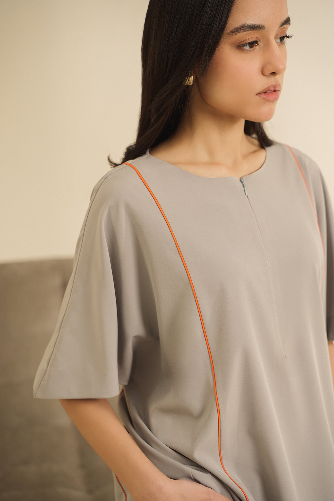 https://cdn.shopify.com/s/files/1/0611/8585/1568/files/W.FW23.205.T-2.jpg?v=1736335697
