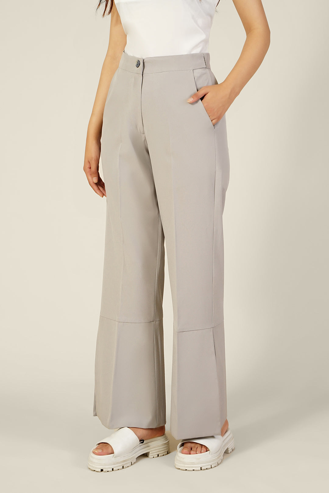 https://cdn.shopify.com/s/files/1/0611/8585/1568/files/W.FW23.216.P-1.jpg?v=1736335703