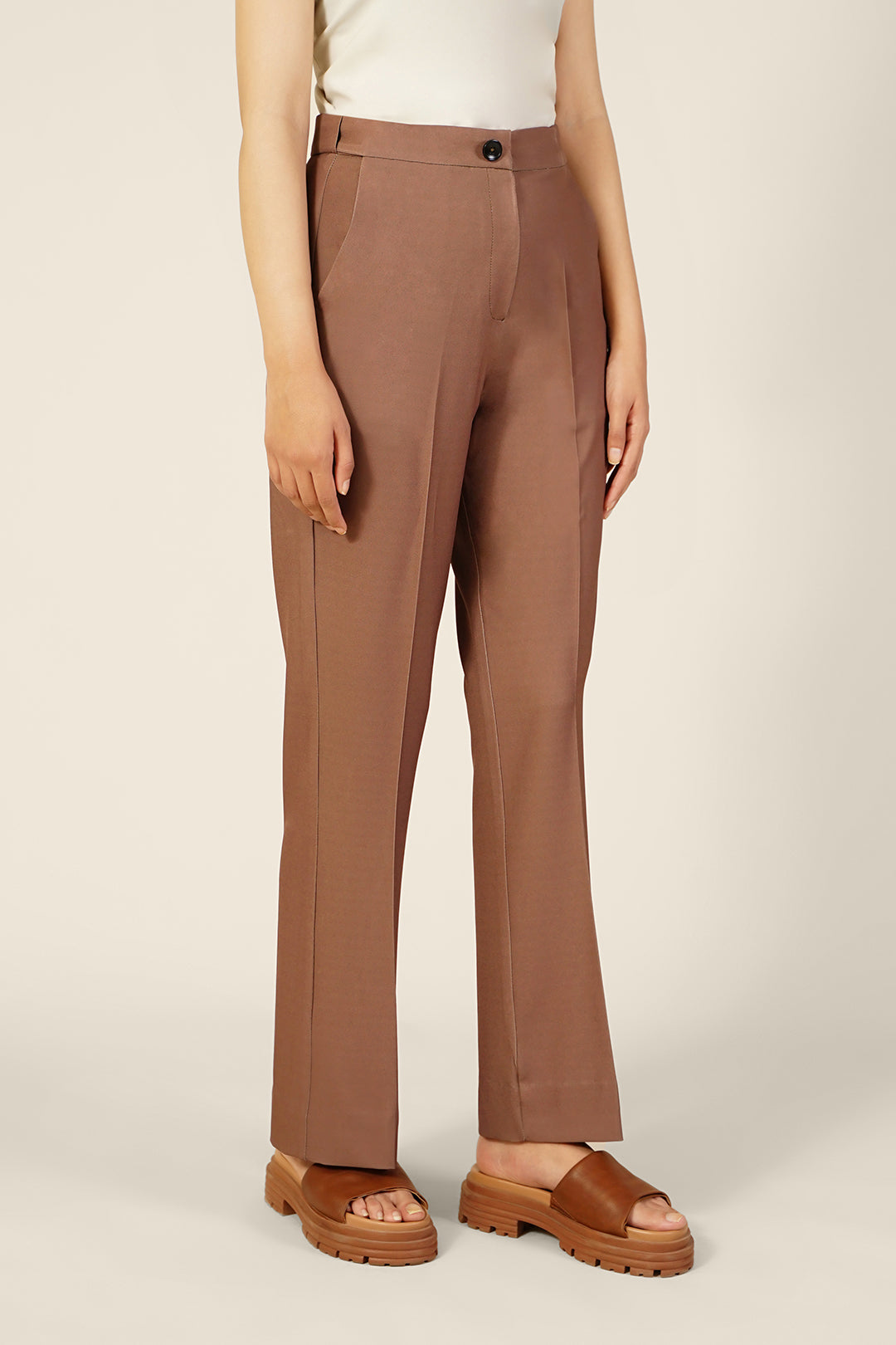 https://cdn.shopify.com/s/files/1/0611/8585/1568/files/W.FW23.218.P-2.jpg?v=1736335701