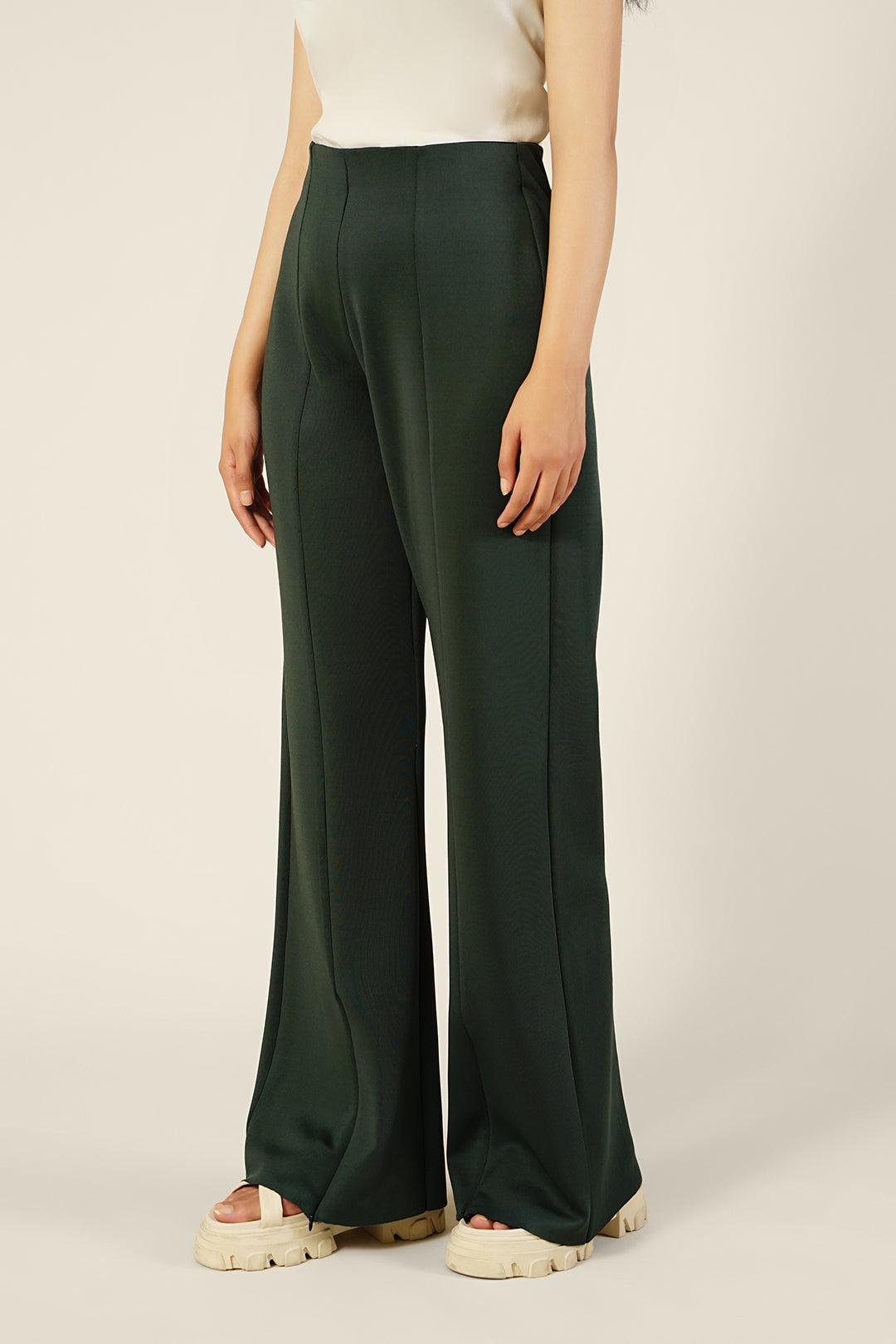 https://cdn.shopify.com/s/files/1/0611/8585/1568/files/W.FW23.262.P-1.jpg?v=1736335471