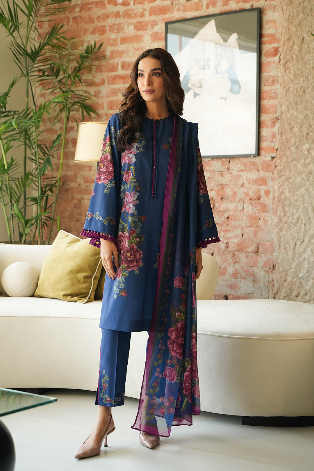 https://cdn.shopify.com/s/files/1/0611/8585/1568/files/W.FW23.270.T-4.jpg?v=1736335661