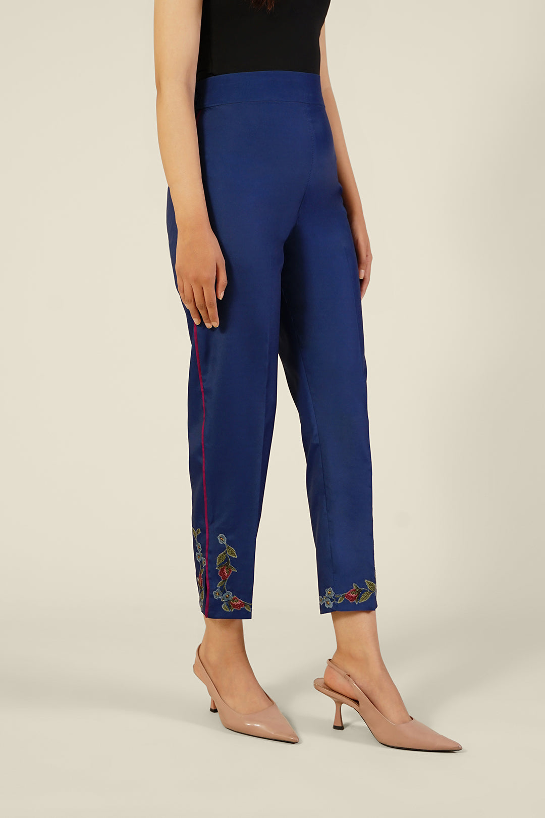 https://cdn.shopify.com/s/files/1/0611/8585/1568/files/W.FW23.276.P-2.jpg?v=1736335681