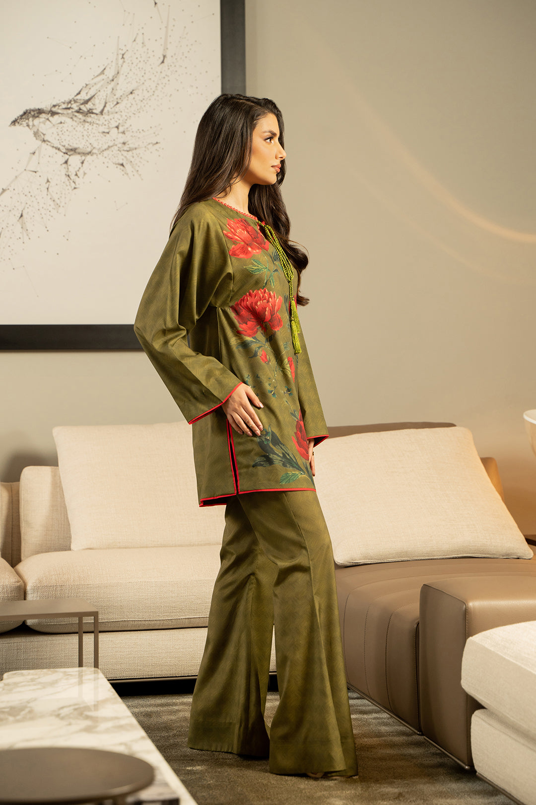 https://cdn.shopify.com/s/files/1/0611/8585/1568/files/W.FW23.299.T-3.jpg?v=1736335538