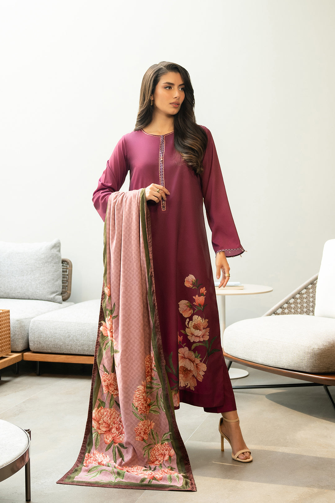 https://cdn.shopify.com/s/files/1/0611/8585/1568/files/W.FW23.308.T-3.jpg?v=1736335546