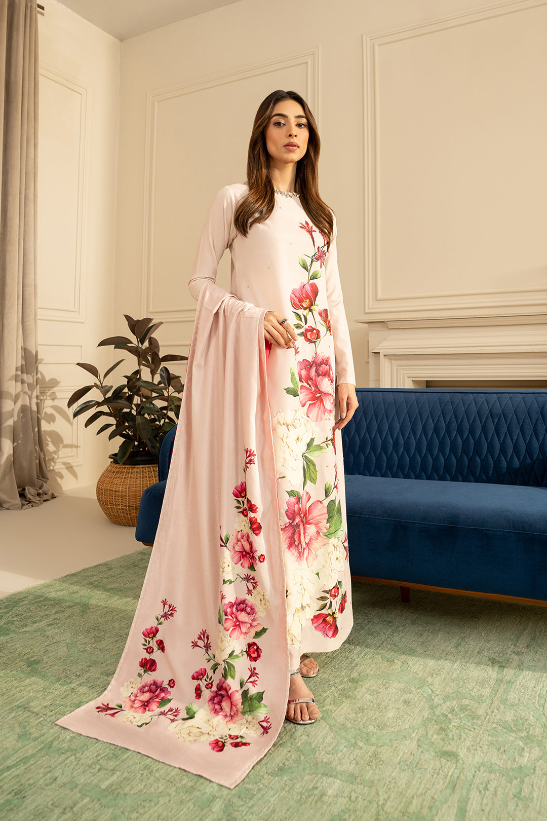 https://cdn.shopify.com/s/files/1/0611/8585/1568/files/W.FW23.318.T-3.jpg?v=1736335651
