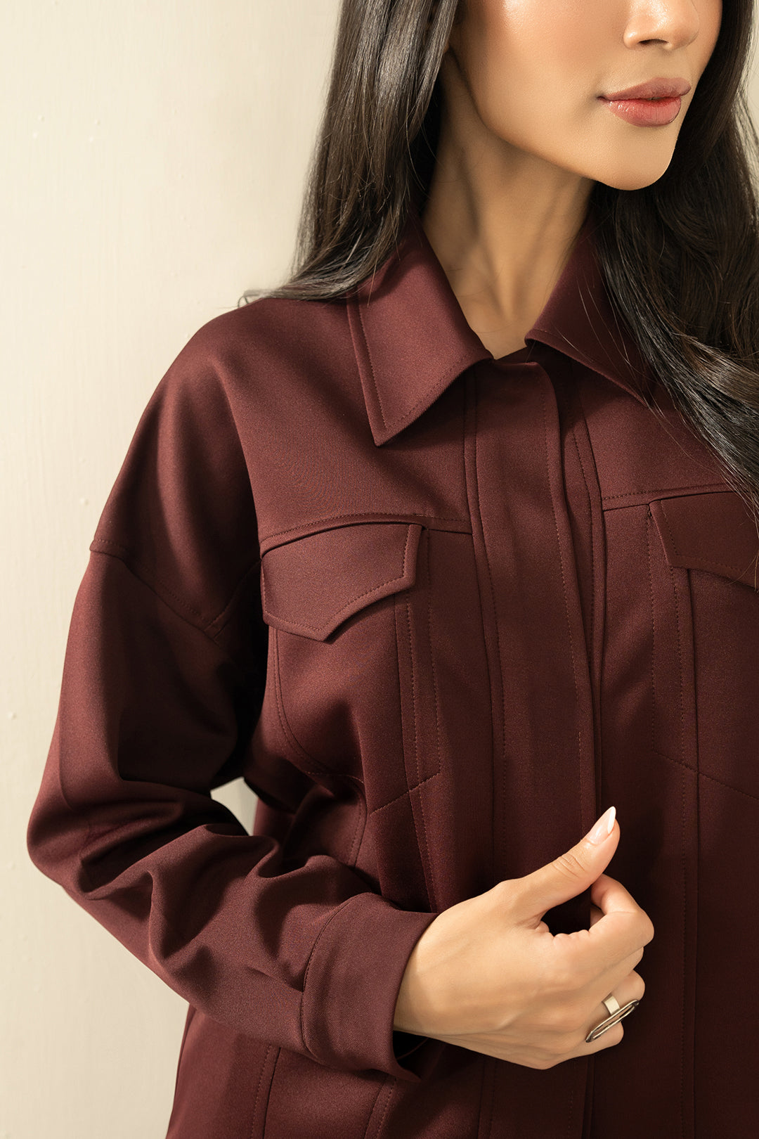 https://cdn.shopify.com/s/files/1/0611/8585/1568/files/W.FW23.366.T-2.jpg?v=1736335622