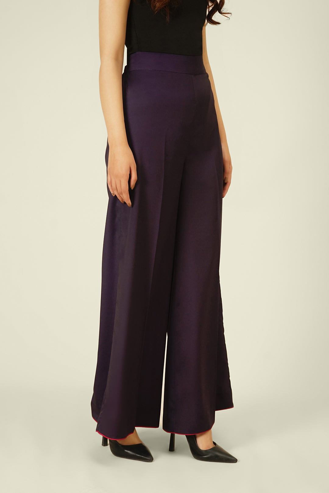 https://cdn.shopify.com/s/files/1/0611/8585/1568/files/W.FW23.376.P-2.jpg?v=1736335626