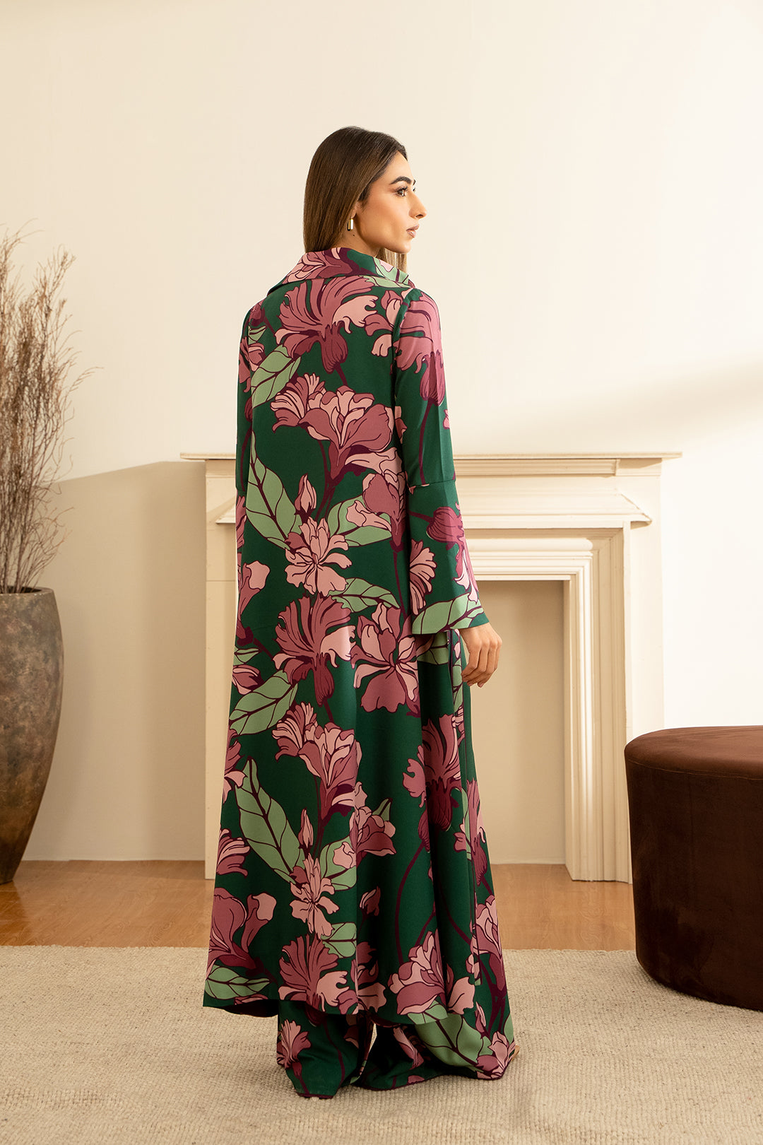 https://cdn.shopify.com/s/files/1/0611/8585/1568/files/W.FW23.385.T-4.jpg?v=1736335499
