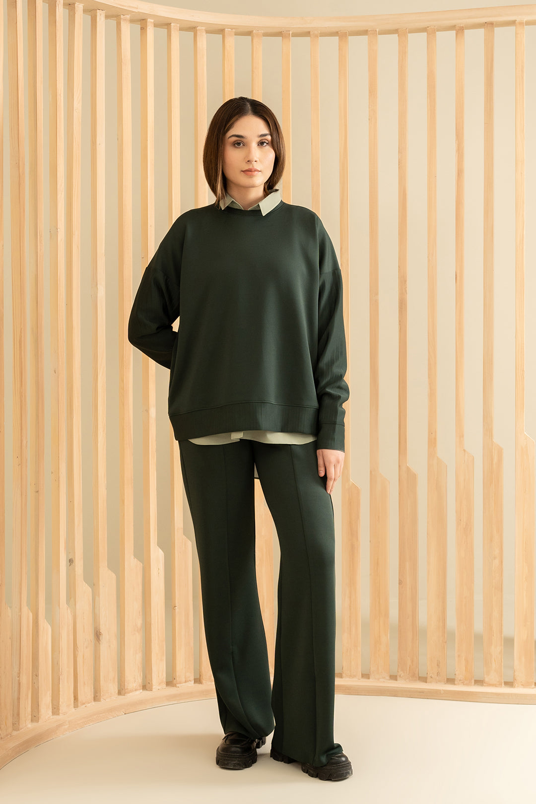 https://cdn.shopify.com/s/files/1/0611/8585/1568/files/W.FW24.012.T-1.jpg?v=1736335345