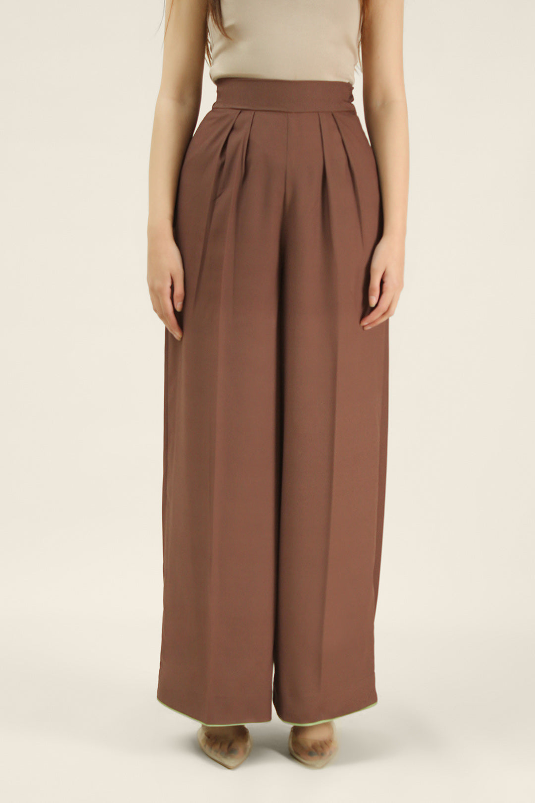 https://cdn.shopify.com/s/files/1/0611/8585/1568/files/W.FW24.047.P-3.jpg?v=1736335455