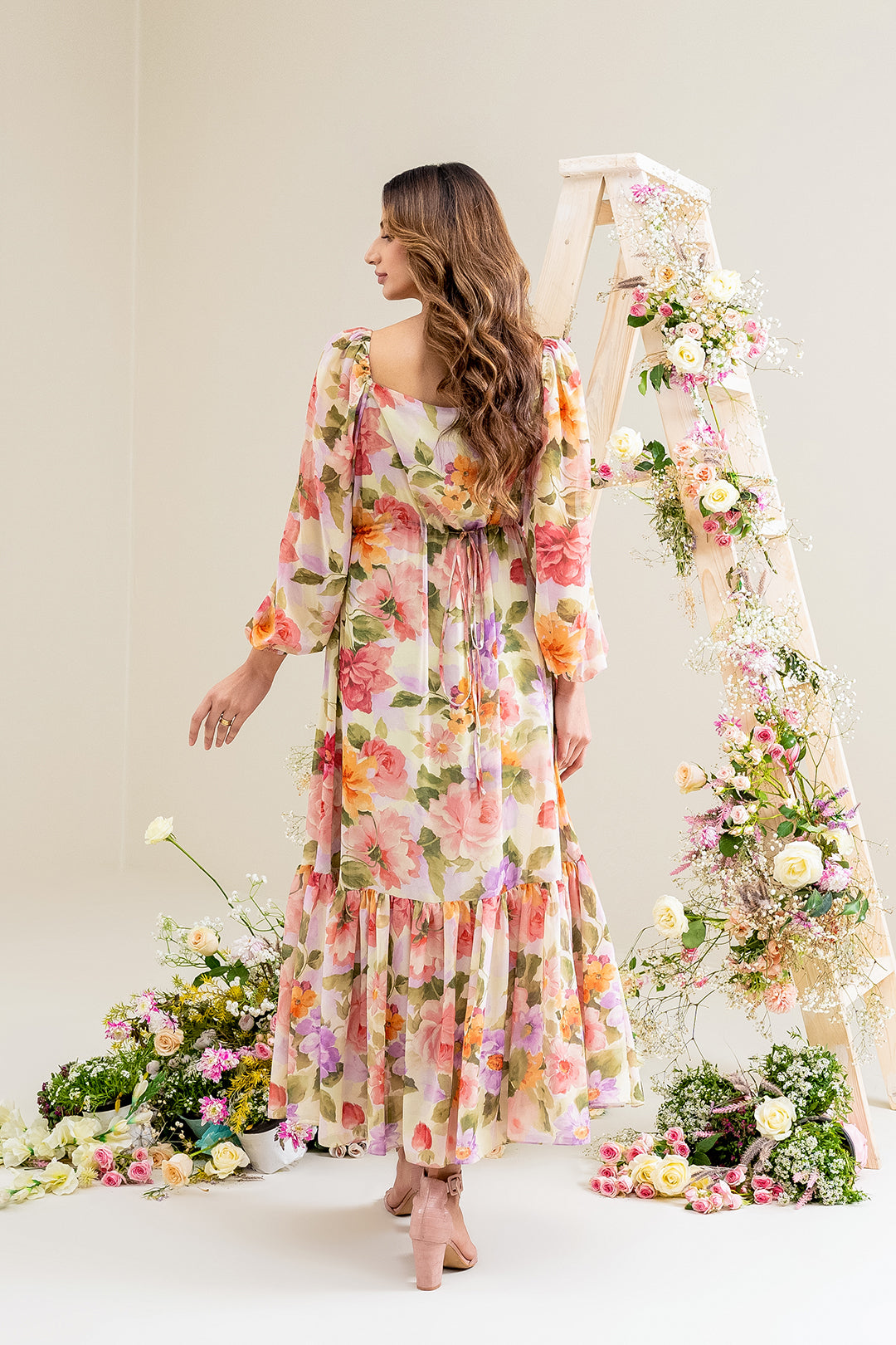 https://cdn.shopify.com/s/files/1/0611/8585/1568/files/W.FW24.049.T-4.jpg?v=1736335434