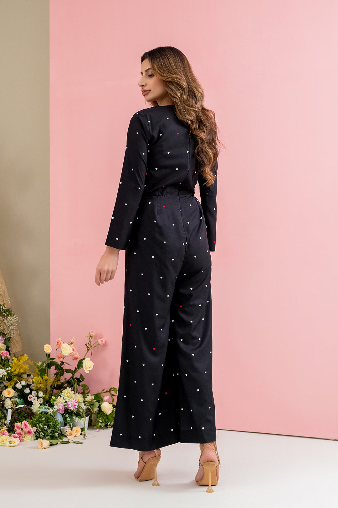 https://cdn.shopify.com/s/files/1/0611/8585/1568/files/W.FW24.053.T-4.jpg?v=1736335429