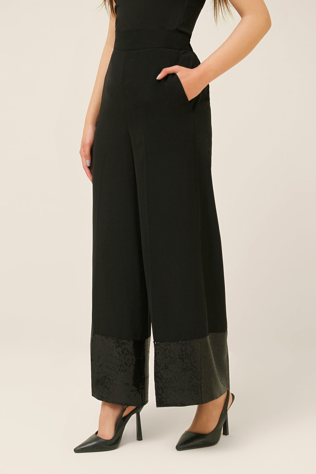 https://cdn.shopify.com/s/files/1/0611/8585/1568/files/W.FW24.072.P-2.jpg?v=1736335382