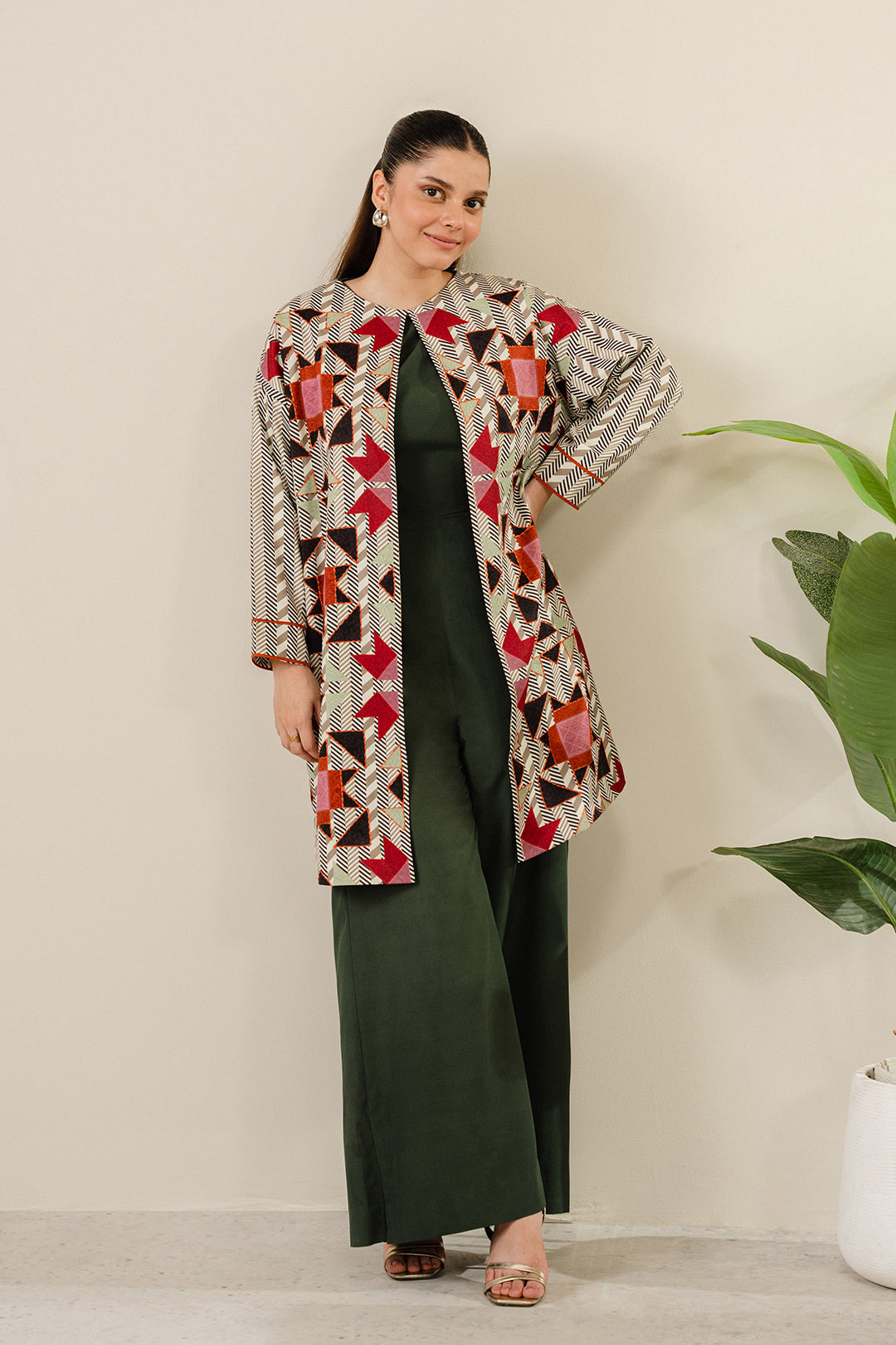 https://cdn.shopify.com/s/files/1/0611/8585/1568/files/W.FW24.091.T-1.jpg?v=1736334421