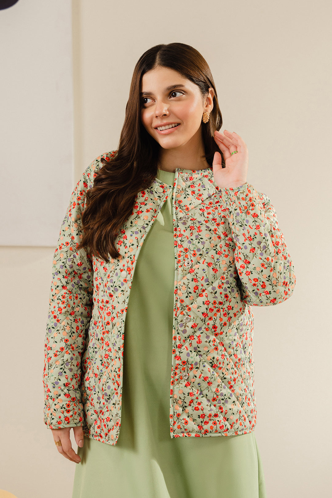 https://cdn.shopify.com/s/files/1/0611/8585/1568/files/W.FW24.101.T-2.jpg?v=1736334409
