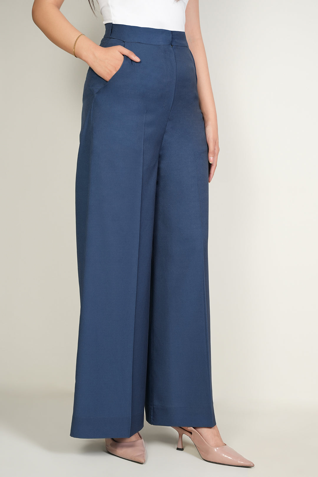 https://cdn.shopify.com/s/files/1/0611/8585/1568/files/W.FW24.129.P-2.jpg?v=1736334388