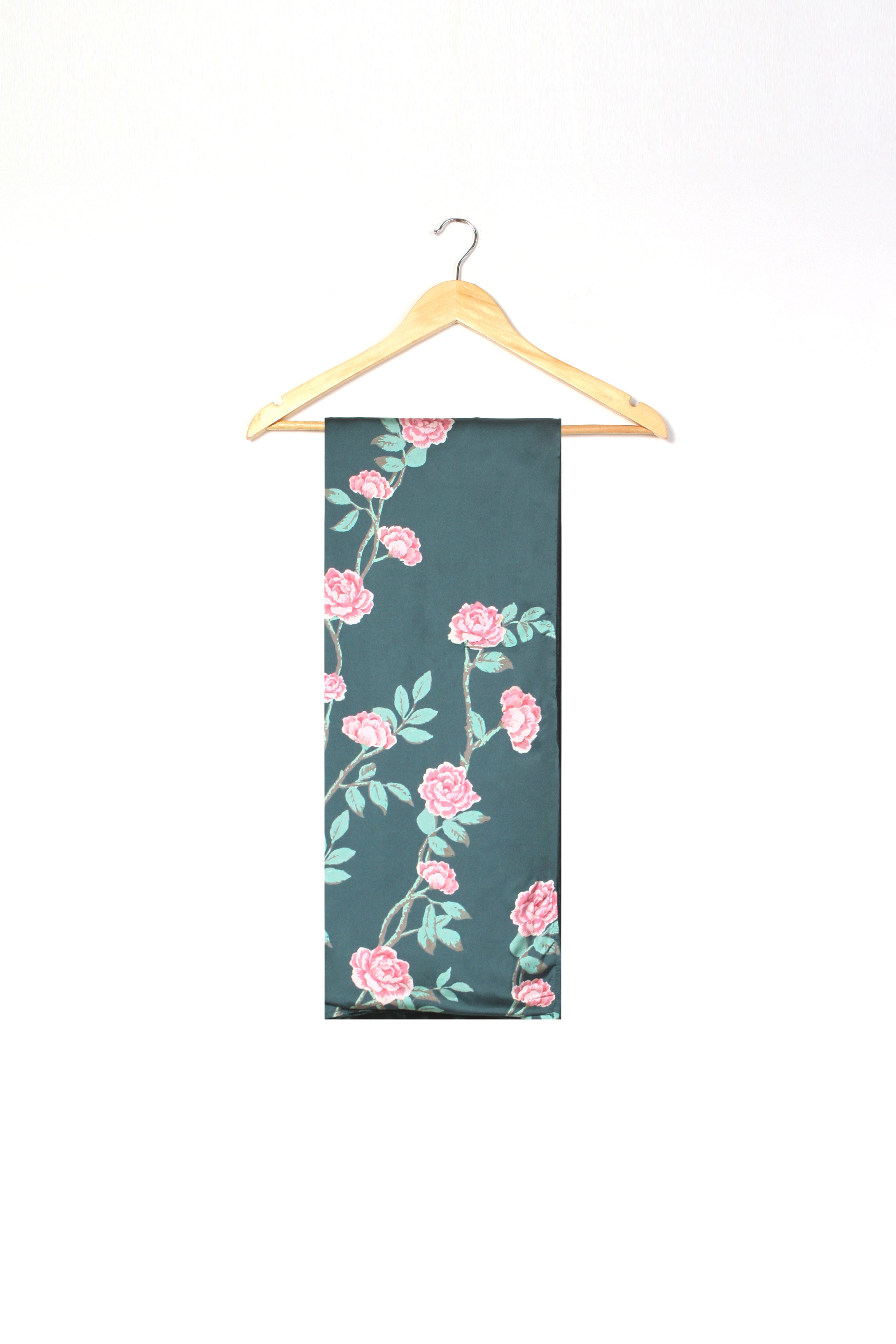 https://cdn.shopify.com/s/files/1/0611/8585/1568/files/W.FW24.139.T-1.jpg?v=1736334396