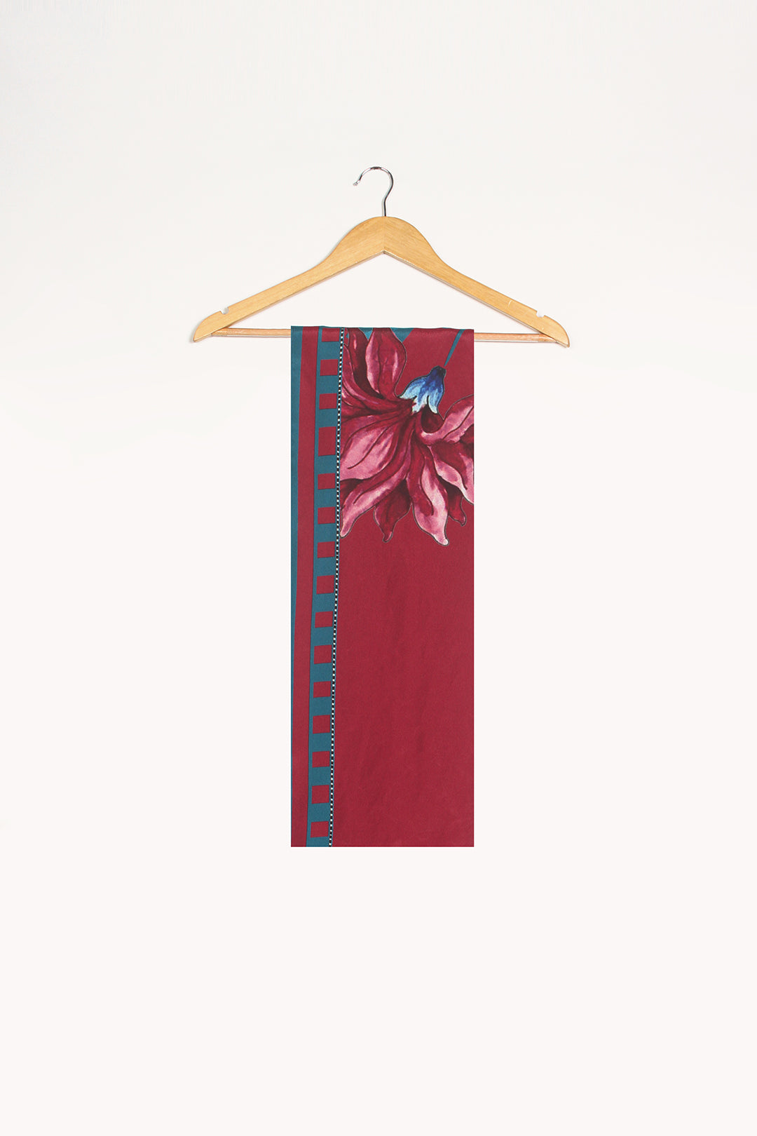 https://cdn.shopify.com/s/files/1/0611/8585/1568/files/W.FW24.202.T-1.jpg?v=1736334332