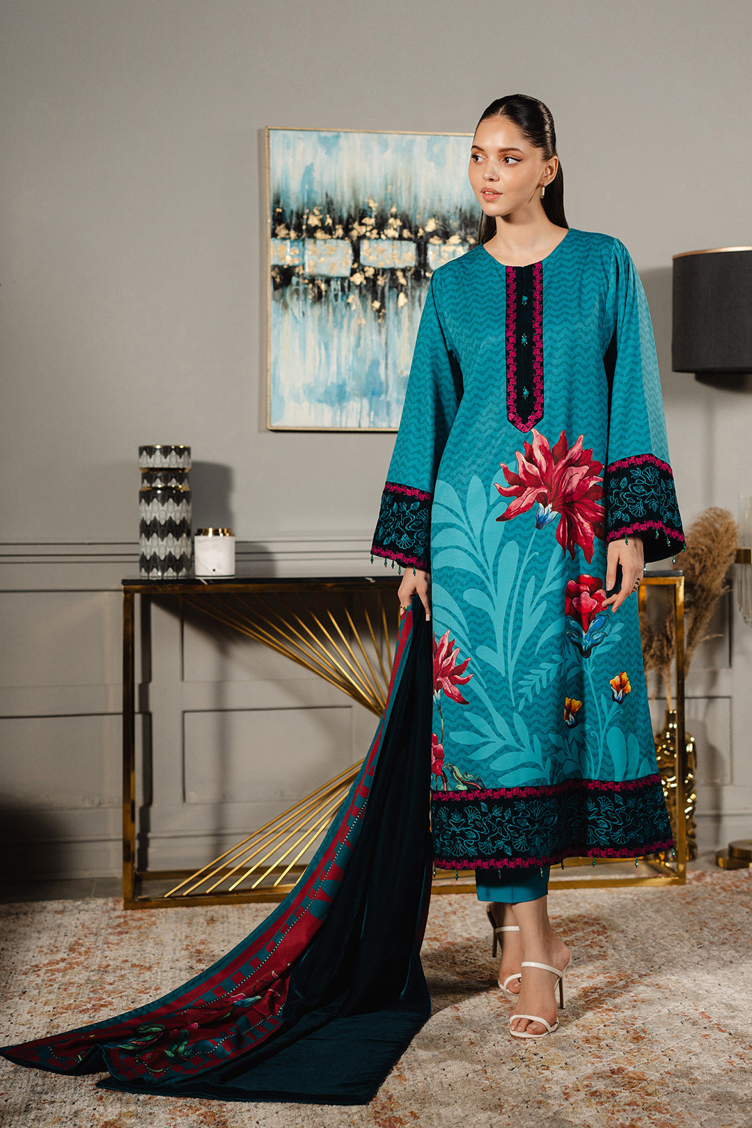 https://cdn.shopify.com/s/files/1/0611/8585/1568/files/W.FW24.202.T-3.jpg?v=1736334332