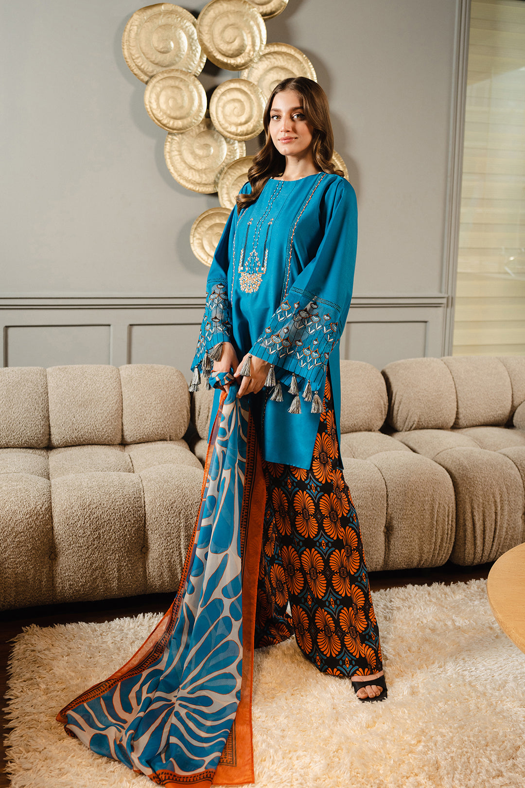 https://cdn.shopify.com/s/files/1/0611/8585/1568/files/W.FW24.208.T-4.jpg?v=1736334325