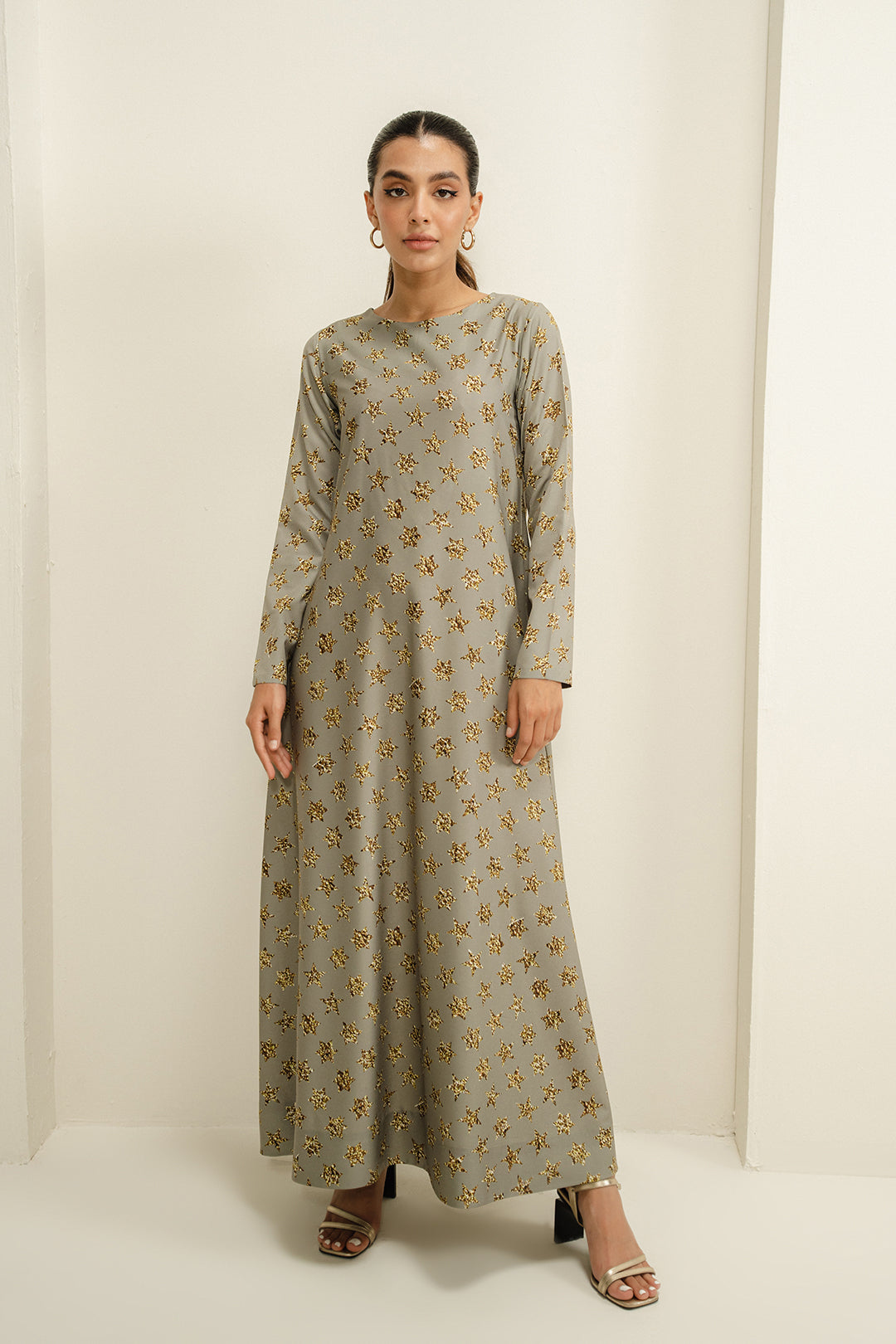 https://cdn.shopify.com/s/files/1/0611/8585/1568/files/W.FW24.209.T-1.jpg?v=1736334355