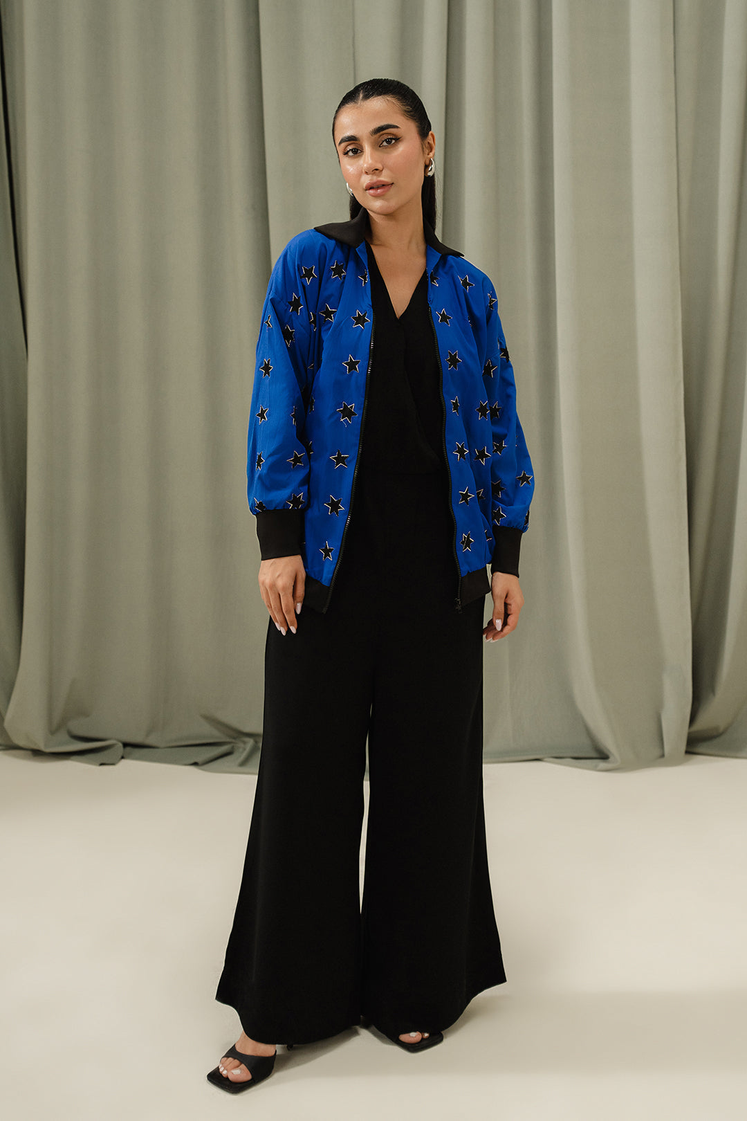 https://cdn.shopify.com/s/files/1/0611/8585/1568/files/W.FW24.215.T-1.jpg?v=1736334350