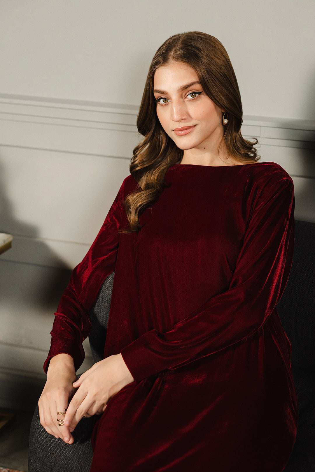 https://cdn.shopify.com/s/files/1/0611/8585/1568/files/W.FW24.262.T-2.jpg?v=1736334308