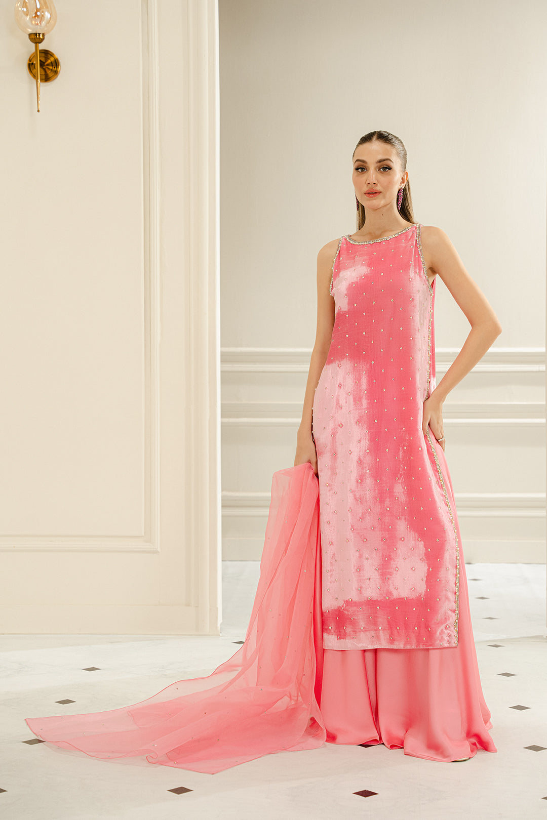 https://cdn.shopify.com/s/files/1/0611/8585/1568/files/W.FW24.268.T-4.jpg?v=1736334287