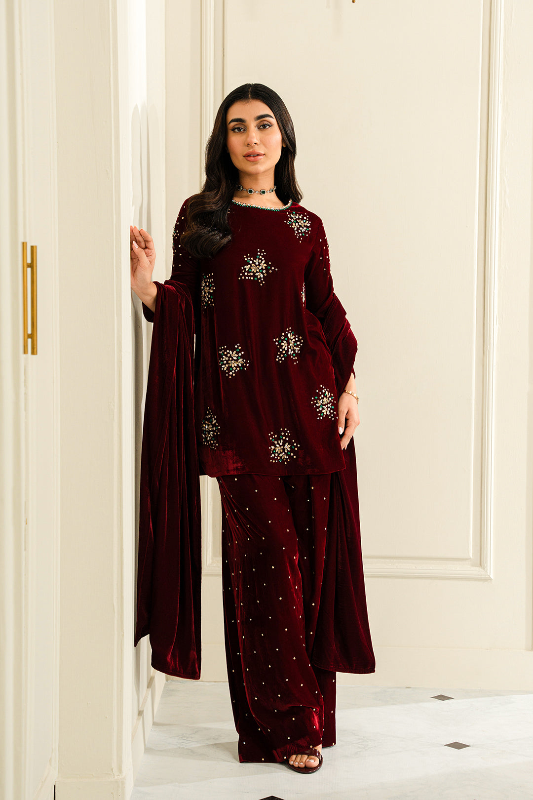 https://cdn.shopify.com/s/files/1/0611/8585/1568/files/W.FW24.271.T-3.jpg?v=1736334284