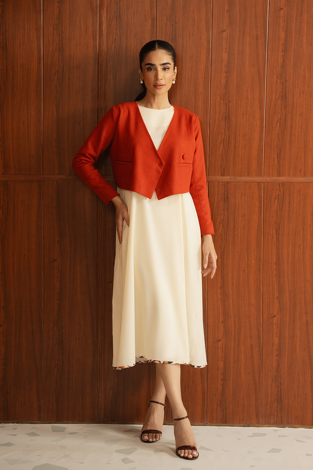 https://cdn.shopify.com/s/files/1/0611/8585/1568/files/W.FW24.302.T-1.jpg?v=1736334244