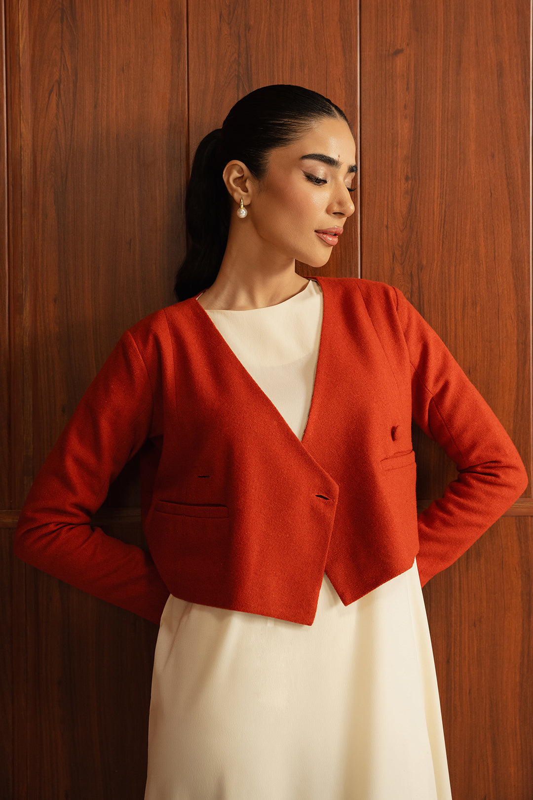 https://cdn.shopify.com/s/files/1/0611/8585/1568/files/W.FW24.302.T-2.jpg?v=1736334244