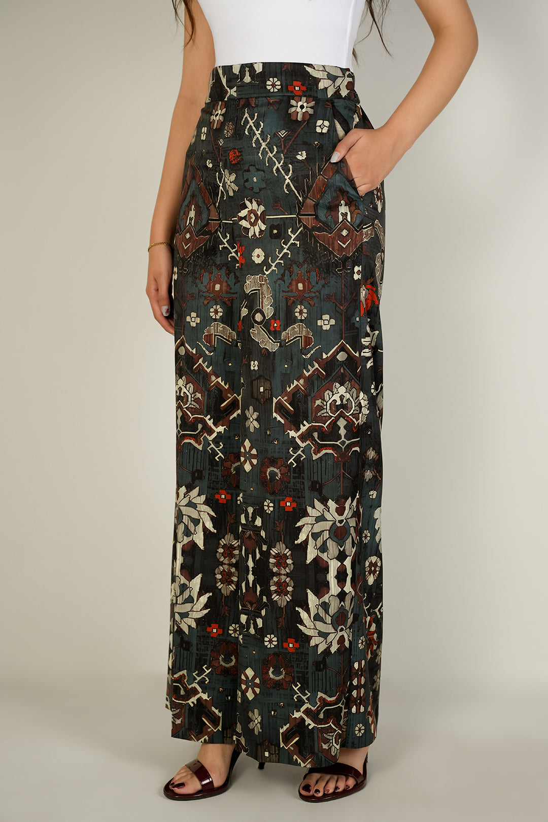 https://cdn.shopify.com/s/files/1/0611/8585/1568/files/W.FW24.315.P-1.jpg?v=1736334246