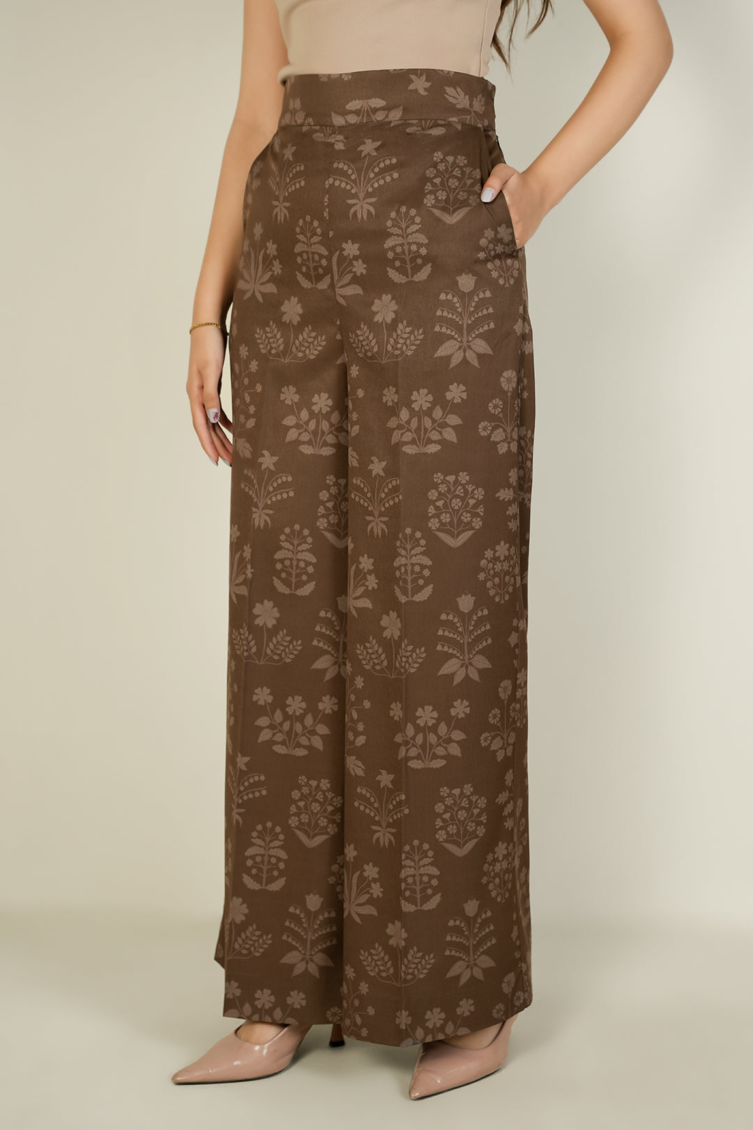 https://cdn.shopify.com/s/files/1/0611/8585/1568/files/W.FW24.328.P-1.jpg?v=1736334221