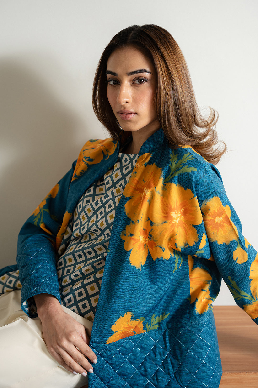 https://cdn.shopify.com/s/files/1/0611/8585/1568/files/W.FW25.003.T-2.jpg?v=1736334199
