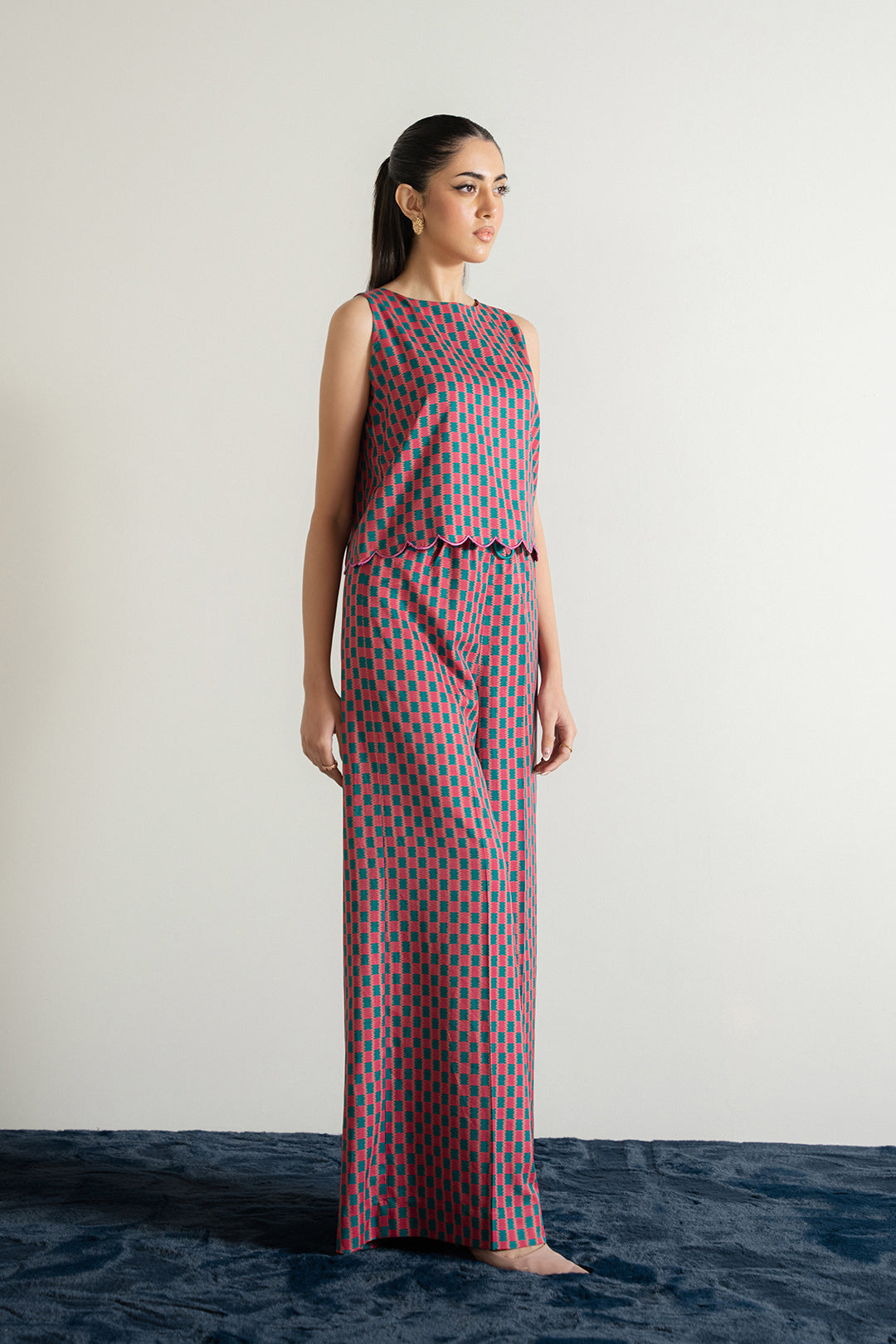 https://cdn.shopify.com/s/files/1/0611/8585/1568/files/W.FW25.009.T-3.jpg?v=1736334189