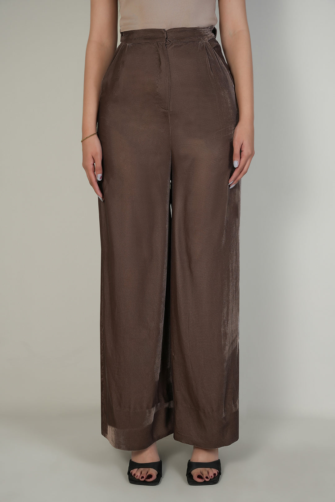 https://cdn.shopify.com/s/files/1/0611/8585/1568/files/W.FW25.022.P-3.jpg?v=1736334203