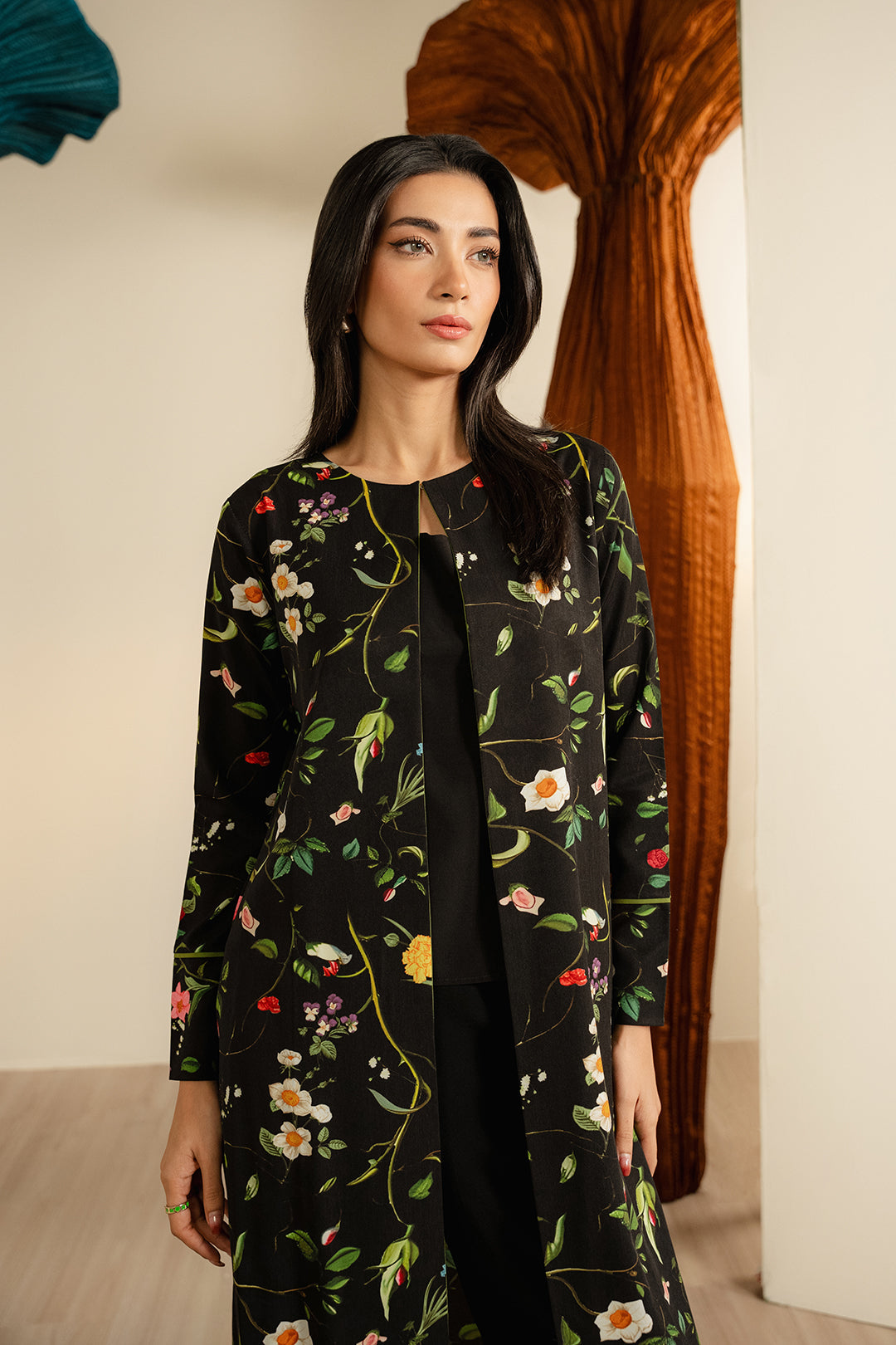https://cdn.shopify.com/s/files/1/0611/8585/1568/files/W.FW25.029.T-2.jpg?v=1737630781