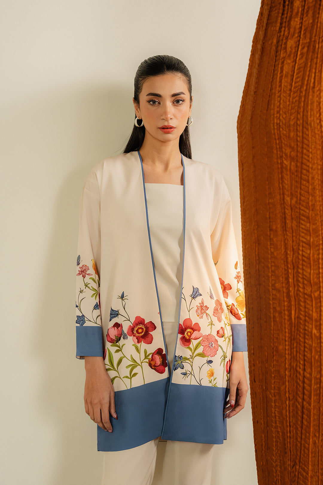 https://cdn.shopify.com/s/files/1/0611/8585/1568/files/W.FW25.030.T-2.jpg?v=1737630790