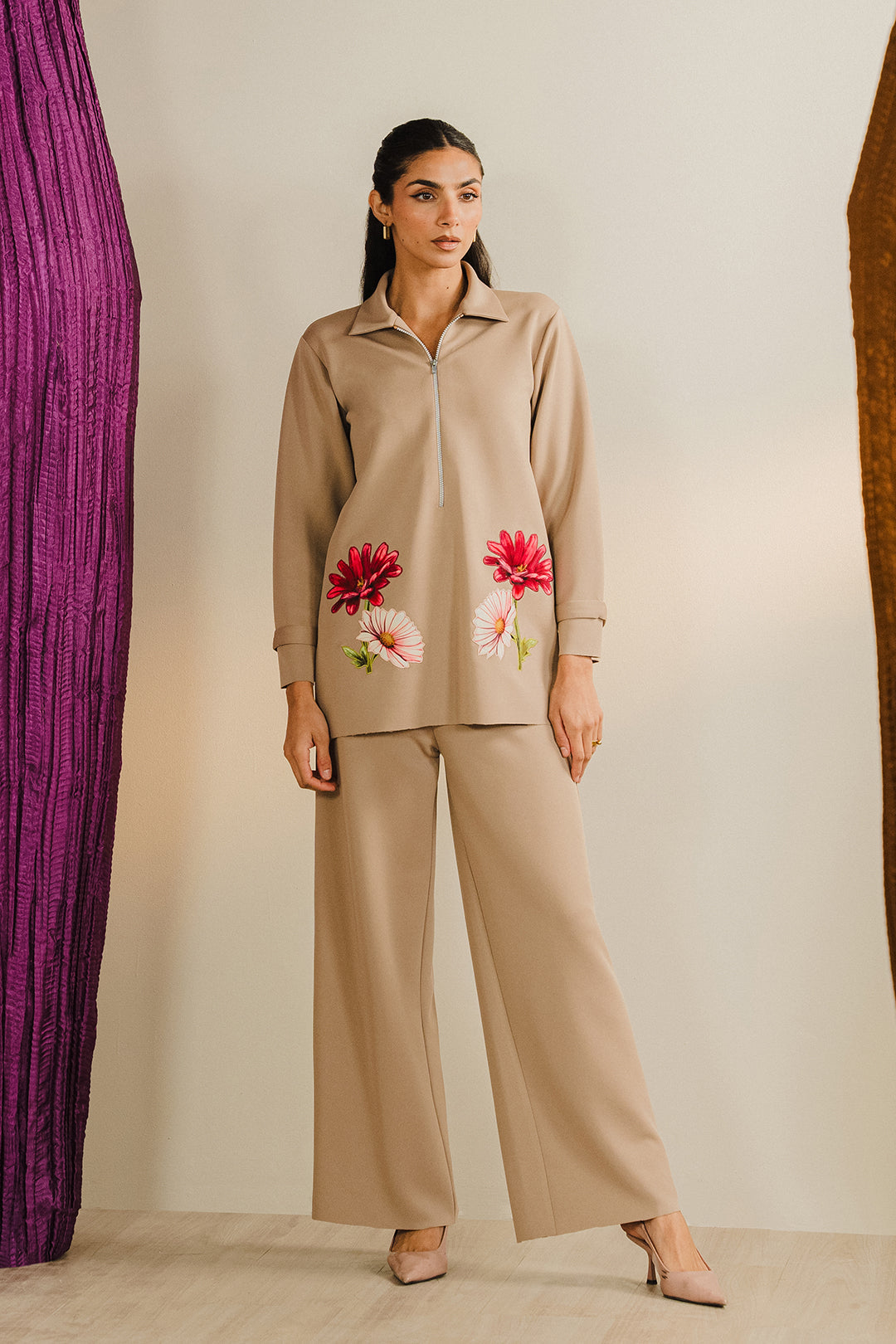 https://cdn.shopify.com/s/files/1/0611/8585/1568/files/W.FW25.035.T-1.jpg?v=1737630872
