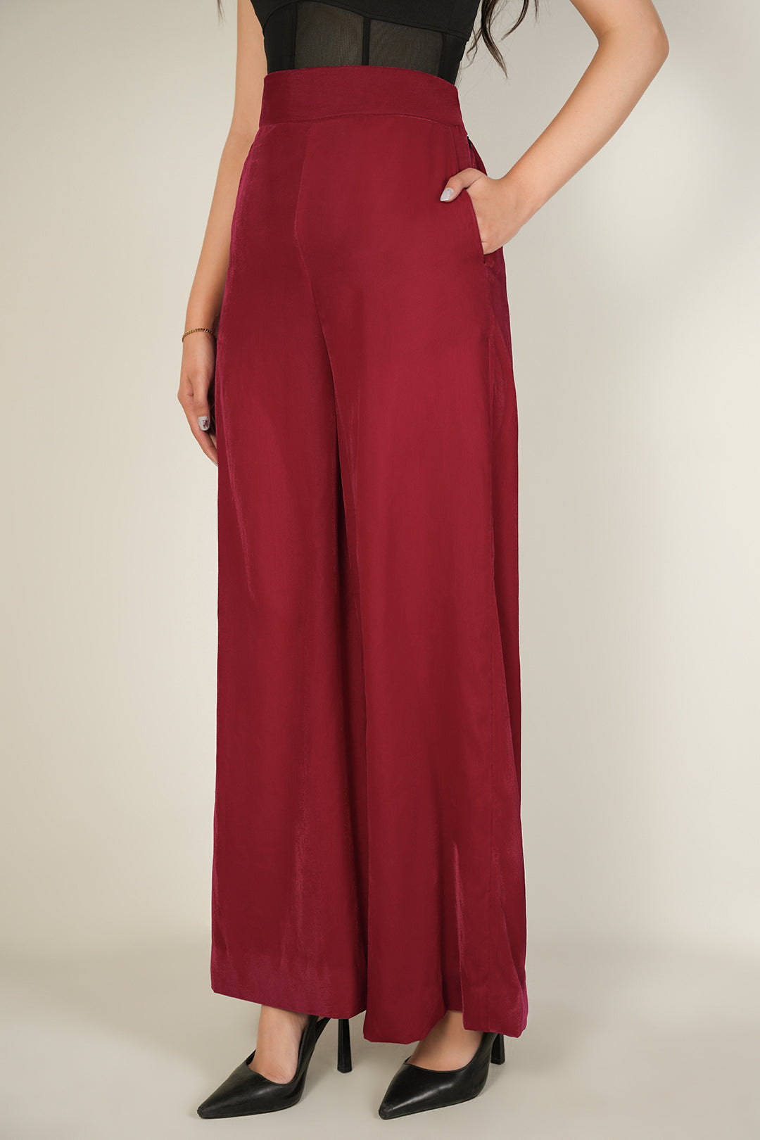 https://cdn.shopify.com/s/files/1/0611/8585/1568/files/W.FW25.038.P-1.jpg?v=1737630906