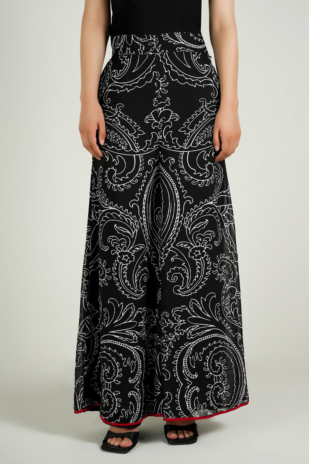 https://cdn.shopify.com/s/files/1/0611/8585/1568/files/W.FW25.077.P-3.jpg?v=1760680159