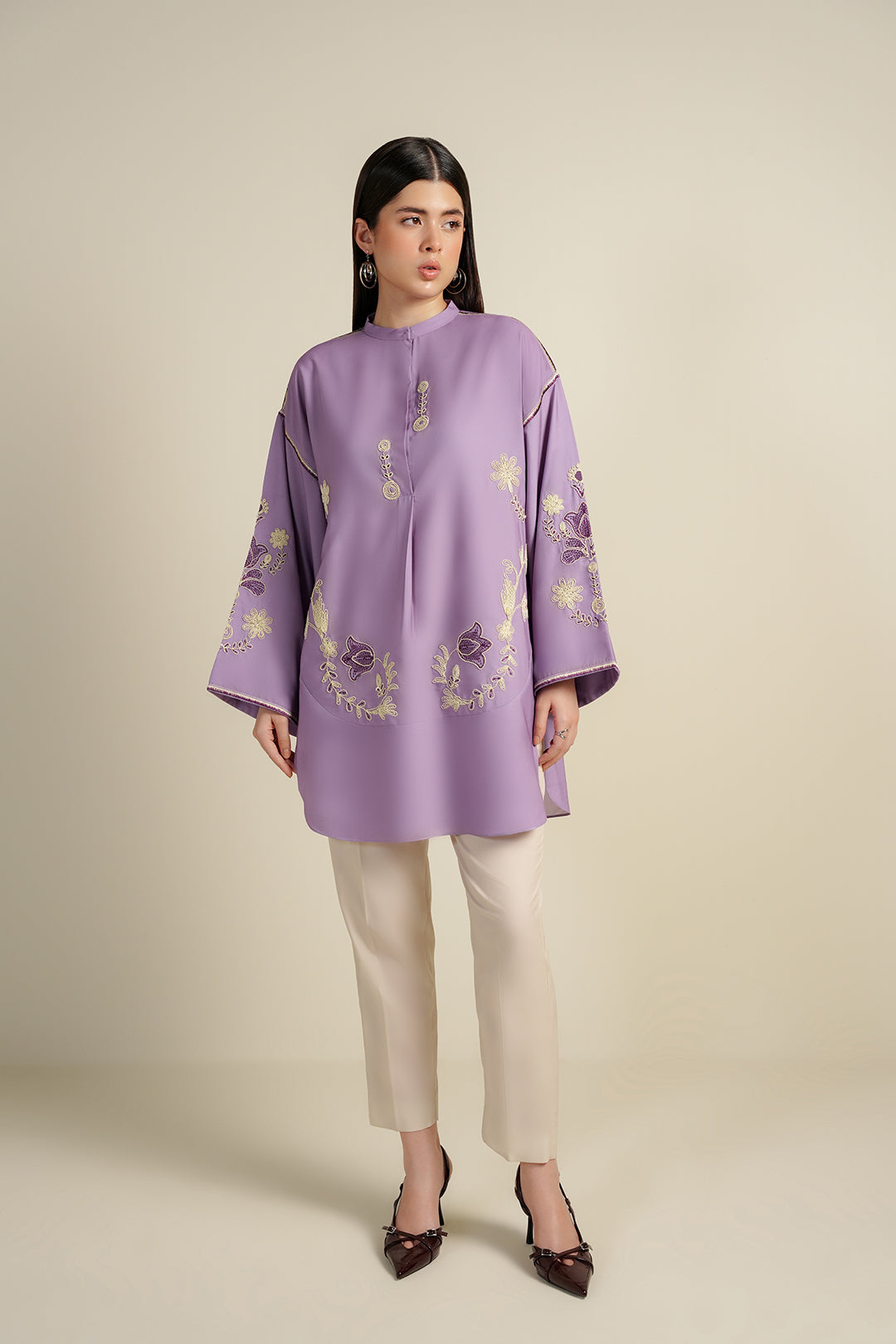 https://cdn.shopify.com/s/files/1/0611/8585/1568/files/W.FW25.098.T-1.jpg?v=1760081730