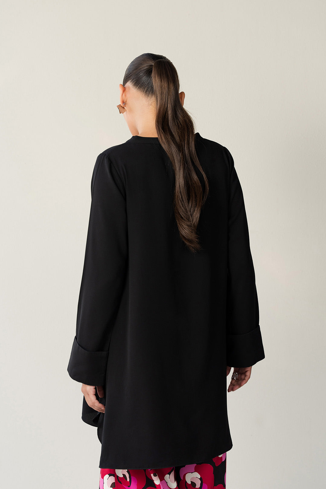 https://cdn.shopify.com/s/files/1/0611/8585/1568/files/W.FW25.148.T-4.jpg?v=1761204275