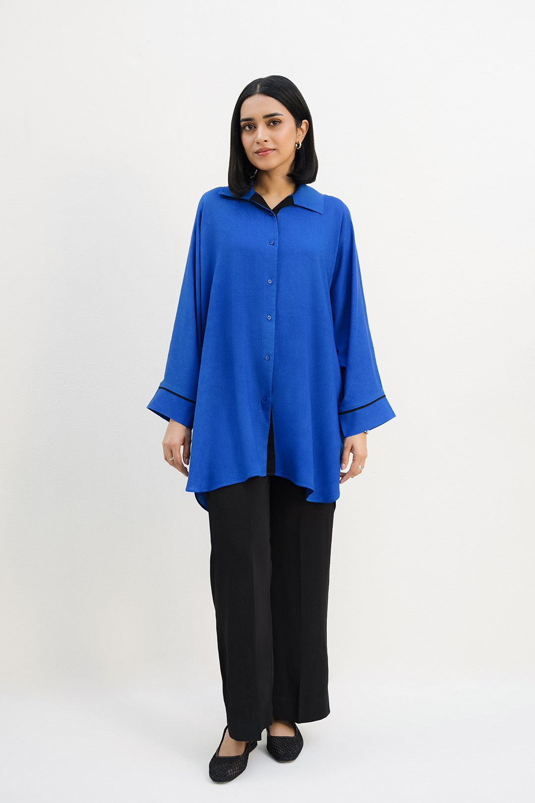 https://cdn.shopify.com/s/files/1/0611/8585/1568/files/W.FW25.169.T-1.jpg?v=1761630768