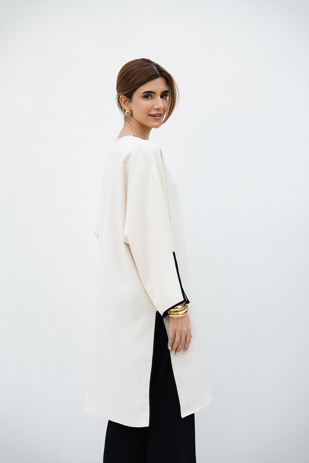 https://cdn.shopify.com/s/files/1/0611/8585/1568/files/W.FW25.170.T-4.jpg?v=1761630780