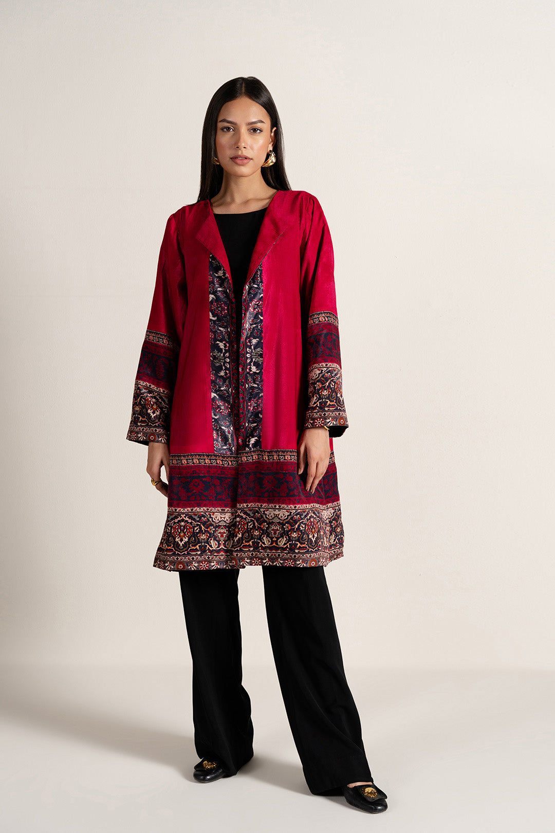 https://cdn.shopify.com/s/files/1/0611/8585/1568/files/W.FW25.189.T-1.jpg?v=1763103637