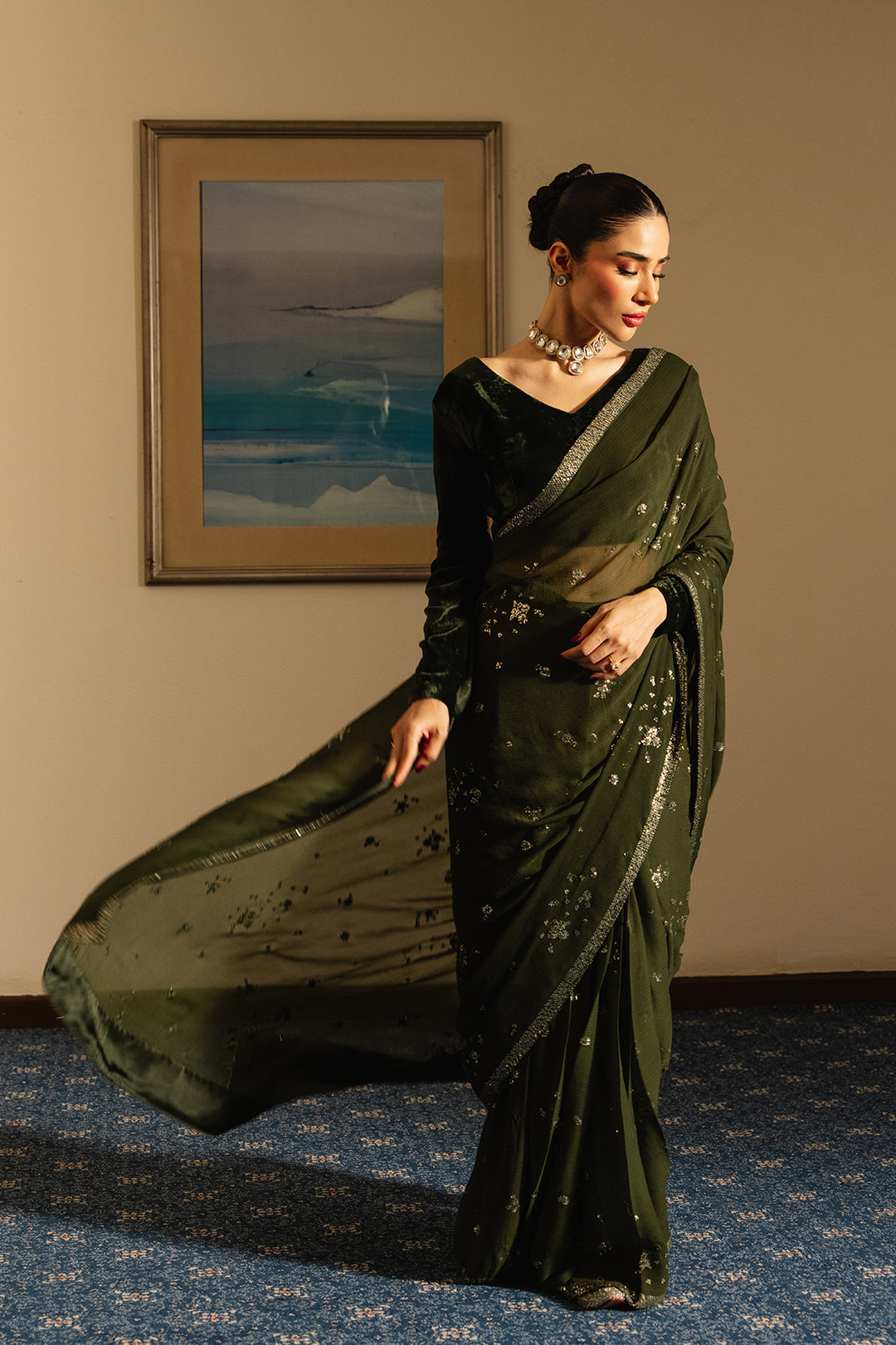 Sobaeel Crop Top & Saree (2pcs)