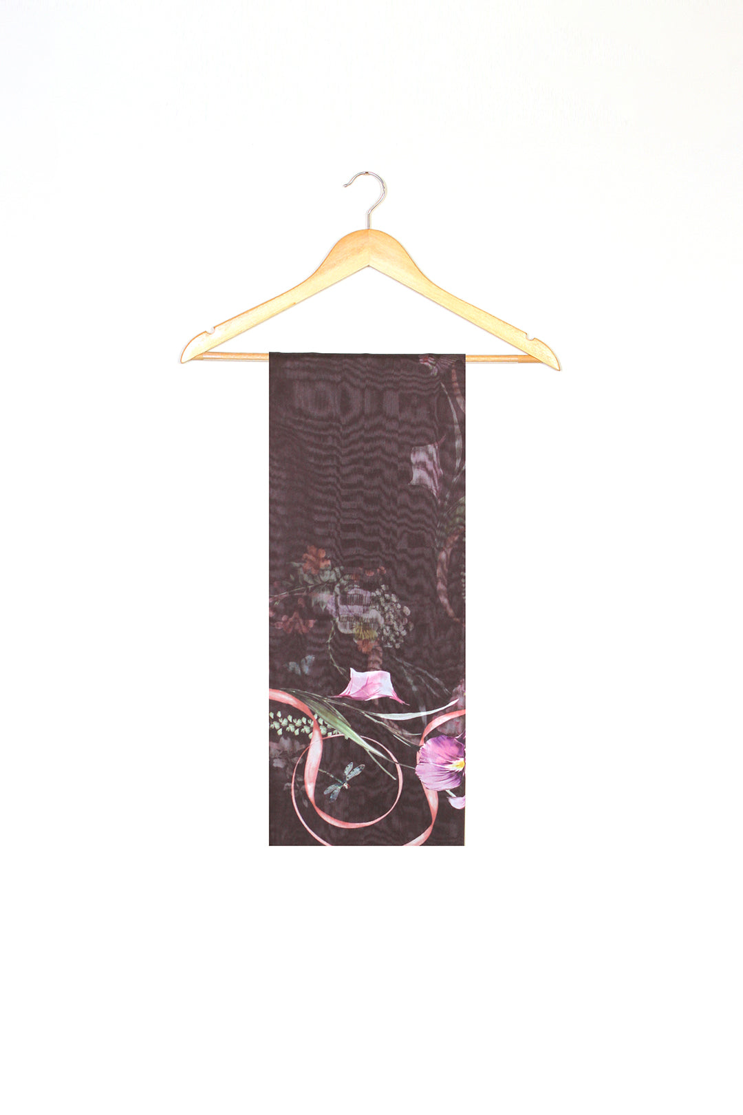 https://cdn.shopify.com/s/files/1/0611/8585/1568/files/W.FW25.225.T-1.jpg?v=1764915632