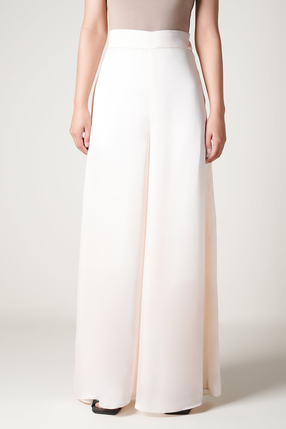 https://cdn.shopify.com/s/files/1/0611/8585/1568/files/W.FW25.233.P-3.jpg?v=1764915748